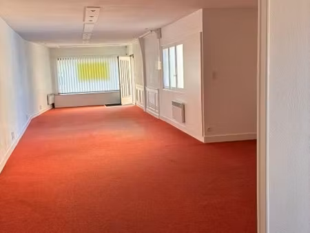 local commercial 110m2