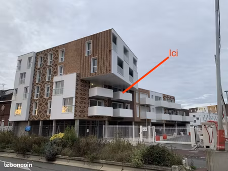 t2 de 2020 - 43m² à 250m du metro pont supérieur