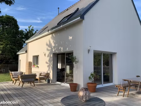 maison 6 pièces 105 m²