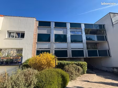 appartement 1 pièce 10 m²
