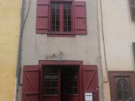 a louer a laval petite maison de ville