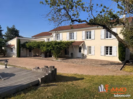 maison 8 pièces 200 m²