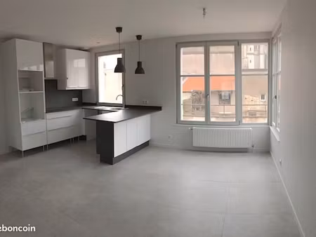 duplex 5 pièces 77 m²