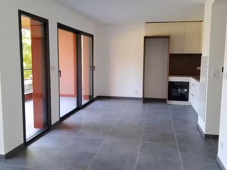 appartement 3 pièces 74 m²