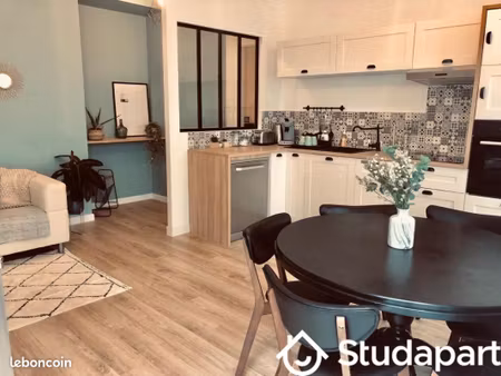chambre 1 pièce 14 m²