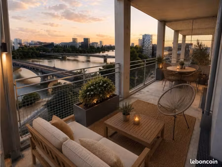 t3 neuf de 70m2 avec terrasse vue sur loire