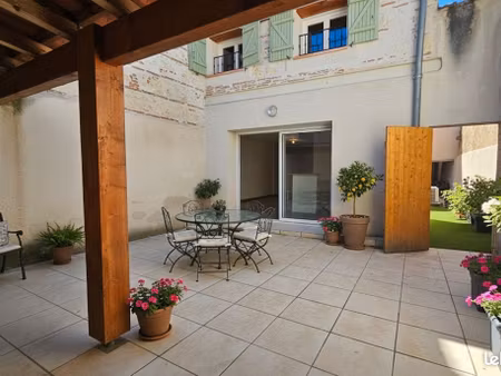 immeuble 10 pièces 273 m²