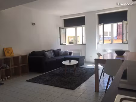 vieux lyon - saint georges - t2 meuble