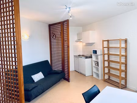 loue studio meublé de 21 m2