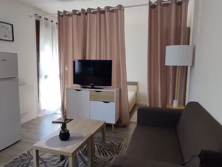 bel appartement  lumineux  cosy  dans résidence sécurisée  centre ville