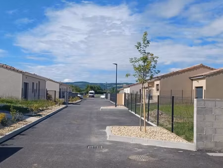 terrain 560 m² allex