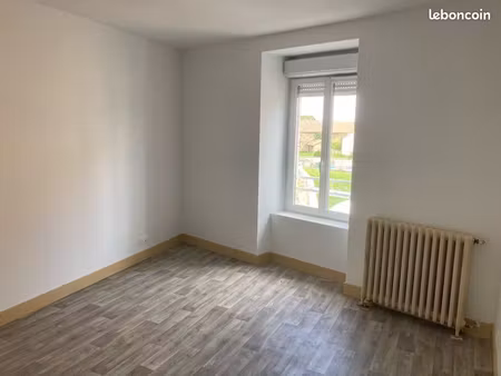 à louer – appartement t3 de 81 m² entièrement rénové – centre-ville de châlus