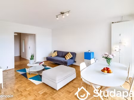 chambre 1 pièce 10 m²