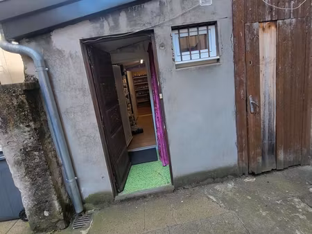 murs à vendre