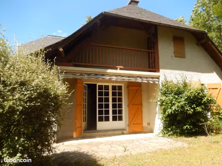 maison 8 pièces 135 m²