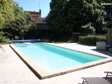 maison avec piscine sur terrain 516 m² – proche centre avignon – fort potentiel