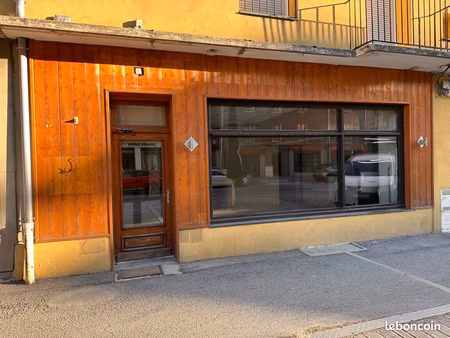 local commercial 70m2 modane gare très bon emplacement