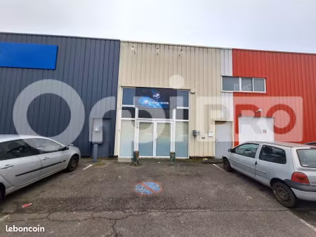 local commercial 132 m²