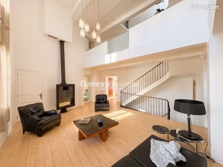 propriété 6 pièces 388 m²