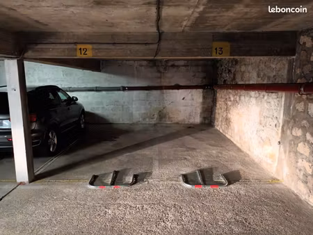 place de parking niveau -1 secteur mairie de charenton le pont