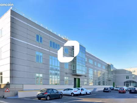 bureaux 3 057 m²