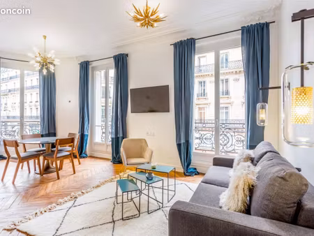 t3 meublé 60 m² - balcon - 2 sdb - paris 2e opéra