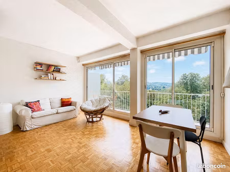 studio 1 pièce 35 m²