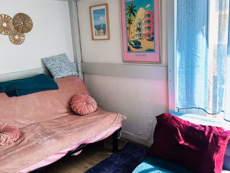 très jolie location meublée tout près du remblai