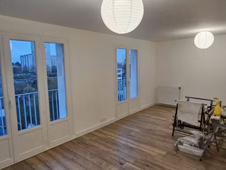 a louer appartement t3 de 80 m² – orléans centre – dernier étage avec ascenseur  balcon et