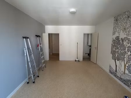 appartement t3 – 73 m² – rue du pont de mayenne – laval
