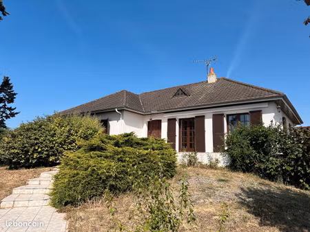 pavillon 6 pièces 159 m²