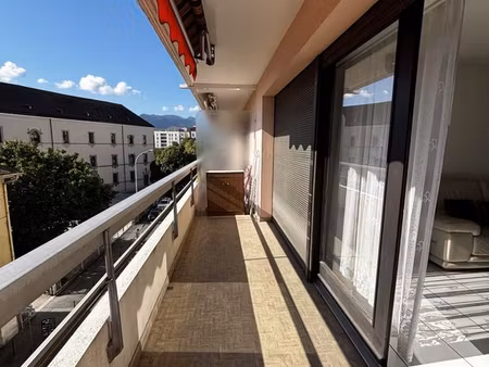 appartement 3 pièces 58 m²