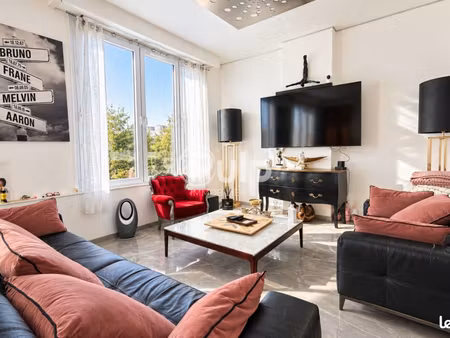 maison de ville 6 pièces 165 m²