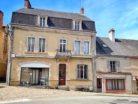 immeuble 9 pièces 238 m²