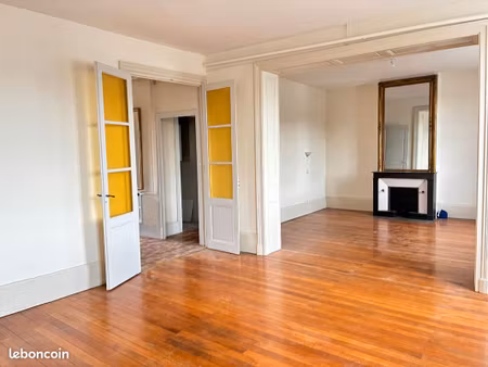 appartement 5 pièces 121 m²