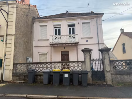 immeuble 6 pièces 132 m²
