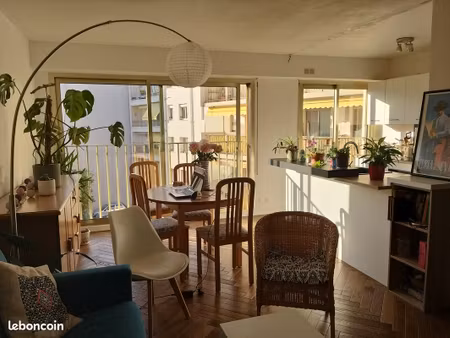 2 pièces 47 m²  meublé longue durée