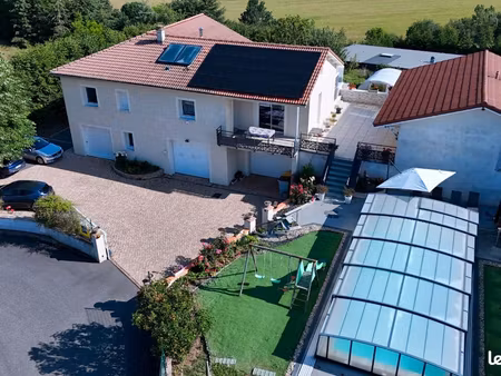 ​propriété d’exception à saint-héand – 2 maisons d'habitation  dépendances  piscine & gran
