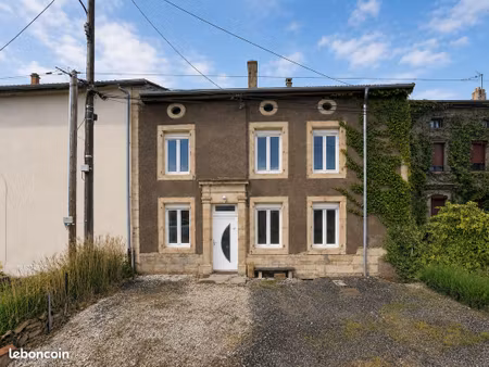 maison de village à fort potentiel  4 chambres et jardin
