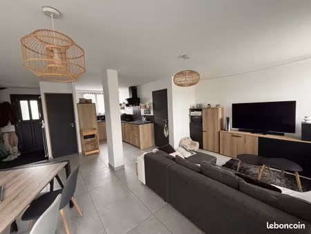 maison 4 pièces 77 m²