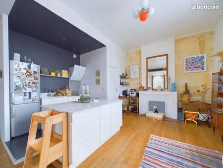 duplex d'exception avec vue panoramique sur la place de la victoire - bordeaux centre