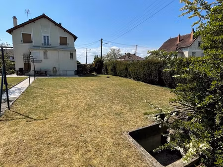 a vendre maison familiale de 97 m² (4 chambres) sainte genevieve des bois 91700