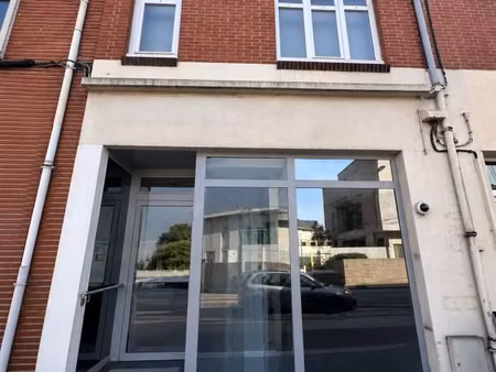 commerce 87 m²