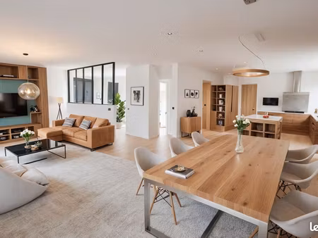 maison 6 pièces 146 m²