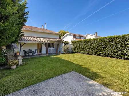 maison capeyron 155m2 4ch jardin