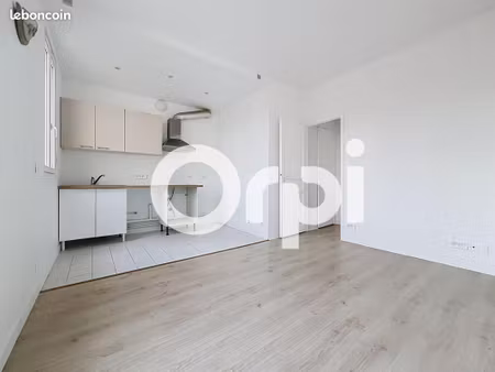 appartement 3 pièces 43 m²