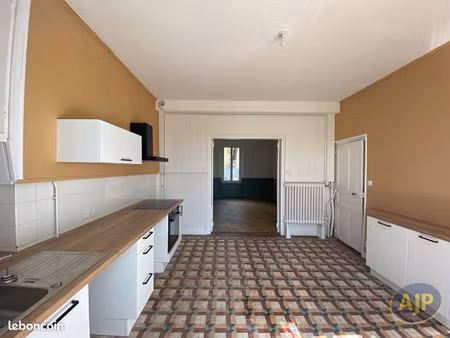 maison 8 pièces 167 m²