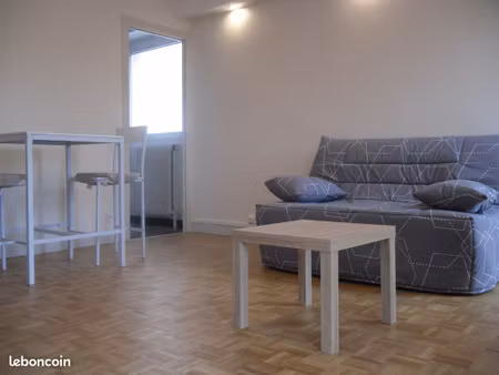 studio meuble
