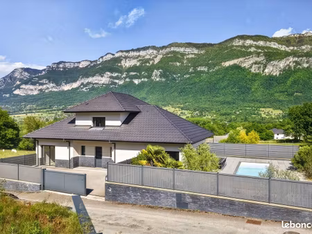 maison meublée de 155m2