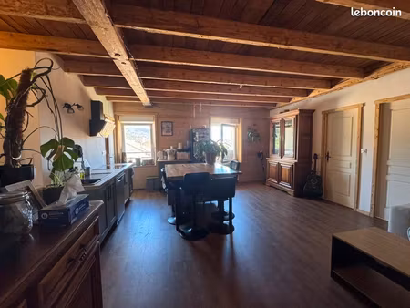 appartement f3 rénové à neuf